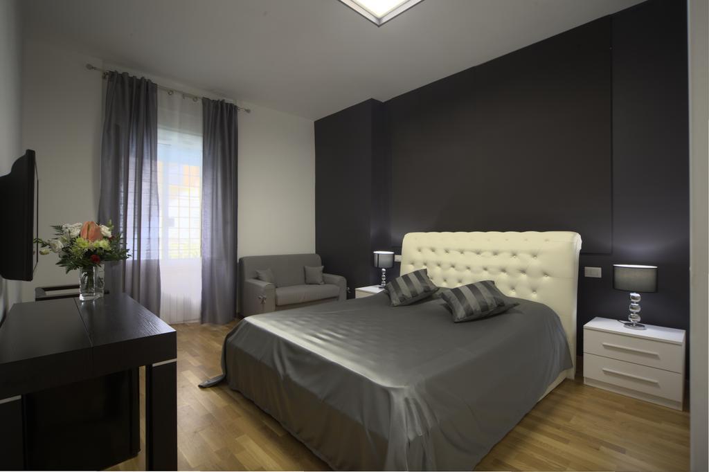 Hotel Astoria Golden House à Rome Extérieur photo